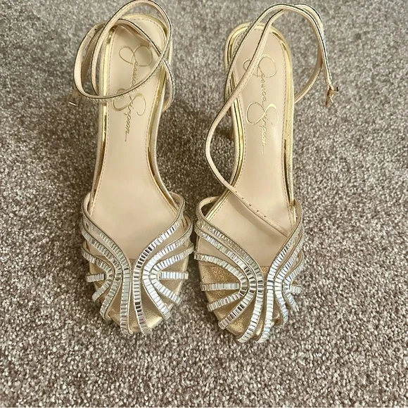 Cap toe rhinestone kitten heel - Picture 3 of 4